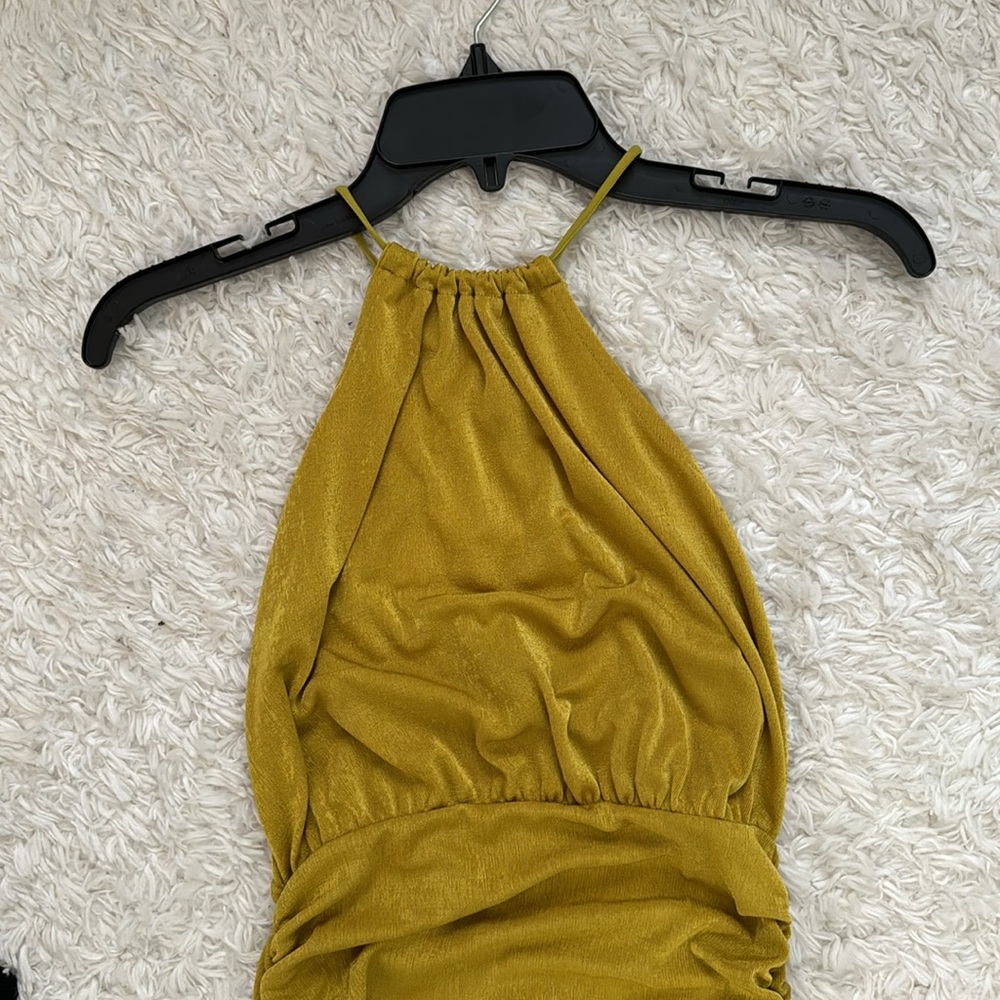 Missguided- Ruched Halter slinky midaxi
